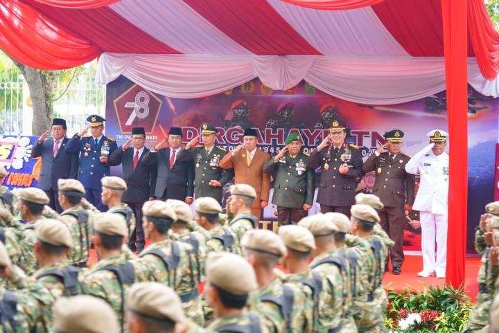 Pimpin Hut Ke 78 Tni Danrem Dany Wujudkan Tni Profesional Modern Dan Tangguh 3564